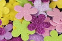 FOAM CRAFT ADHESIVE SHAPES - GLITTER FLOWERS 60'S