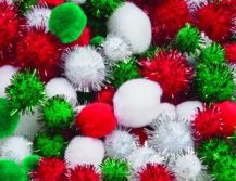 POM POMS - GLITTER AND CHRISTMAS COLOURS 200